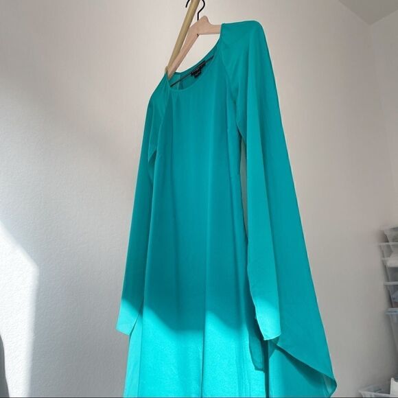 Marciano by Guess Sapphire Cape Cocktail Dress S NEW - Picture 7 of 7